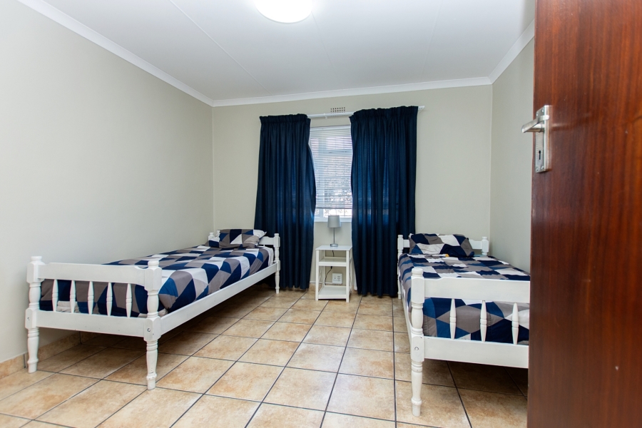 4 Bedroom Property for Sale in Middedorp Western Cape